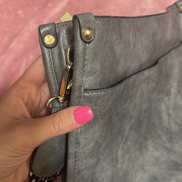 Boutique guitar strap purse - Picture 13 of 13